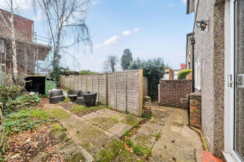 1393213-15-693fdb...