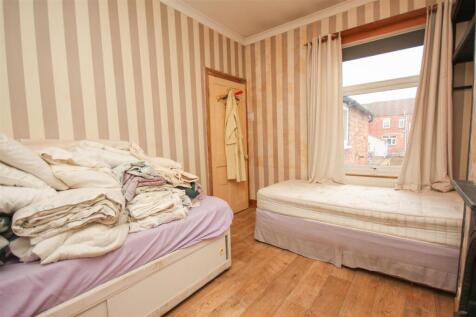 bed 2.JPG