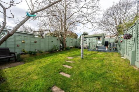 Keston, BR2 - property photo