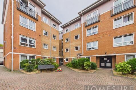 2-bed flat on Crown Station Place,, Liverpool, L7, £775/mo
