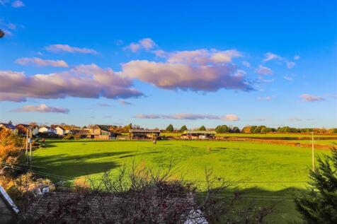 Roberts Close -10.jpg