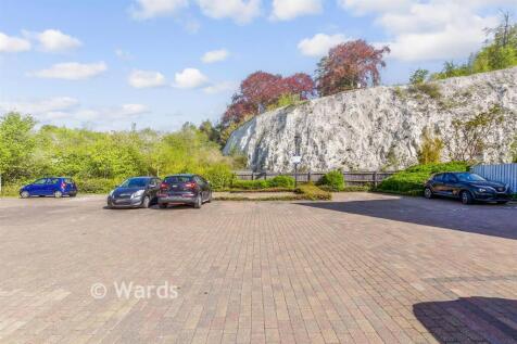 Driveway/Parking