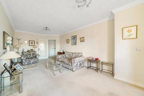 Chelmer Lodge, Chelmsford, Essex photo 4
