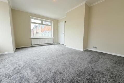 Rushyford Avenue, Stockton-on-tees photo 4