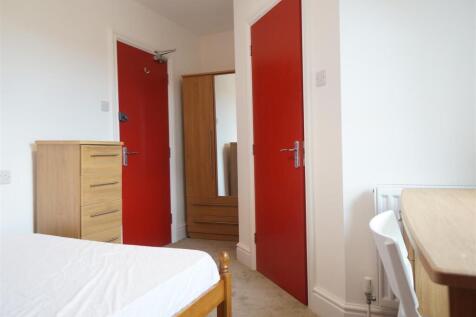 Bedroom 7 Ensuite