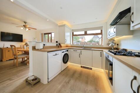 Fitted Kitchen/Diner