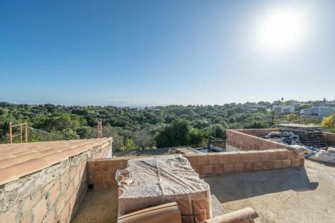 TOWNHOUSE IN CAMPANET WITH UNIQUE VIEWS