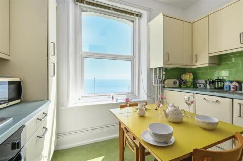 18-carlton-court-tn40-photos (2).jpg