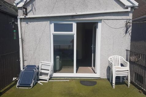 66710478_33774743381