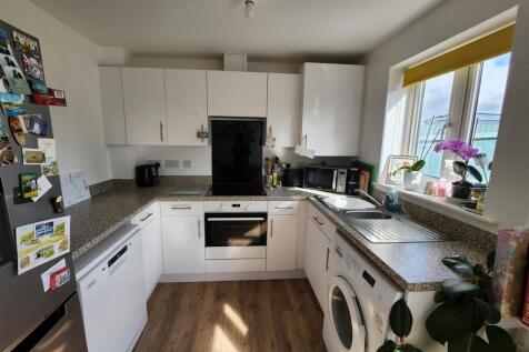 Woodpecker Close, Lydney photo 3