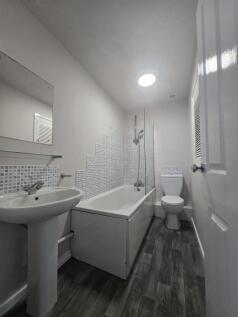 New Park Way, Farsley, Pudsey, Leeds photo 5