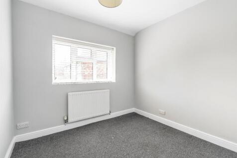 .Middlemead-Road-23.jpg