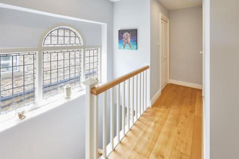 Stay-North-Yorkshire-River-View-Ripon-17-guesty.jp