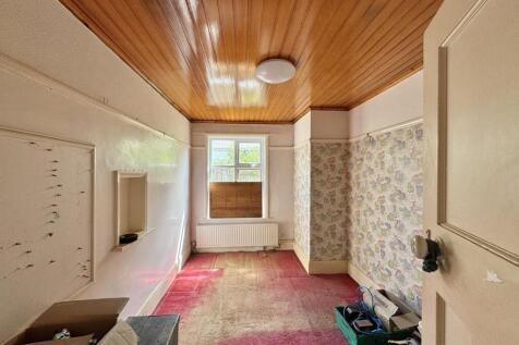 Bedroom Or Reception Room