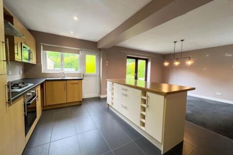 OPEN-PLAN DINING KITCHEN