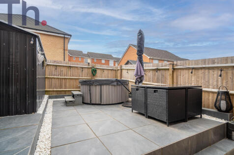 Low Maintenance Rear Garden