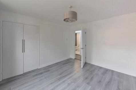 2 Derwent Court, Nottingham photo 4