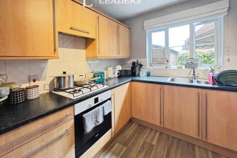 Turnstone Drive, Bury St Edmunds, IP32 photo 4