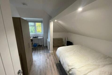 Clarendon Road (Top Floor Flat), Redland, Bristol, BS6 photo 2