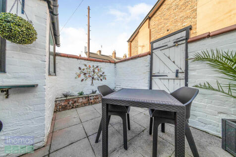 Courtyard Garden