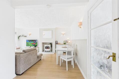 diner to lounge 2.jpg