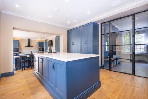 24 Hampton-spring...