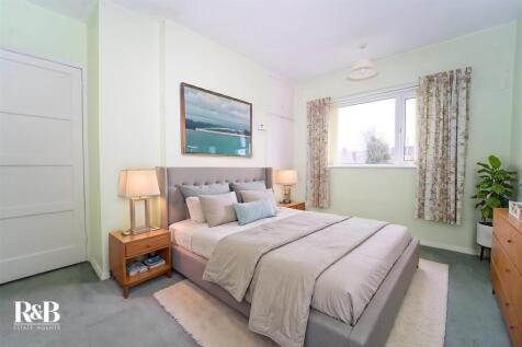 6 - Bedroom - Standard - 0-2.jpg