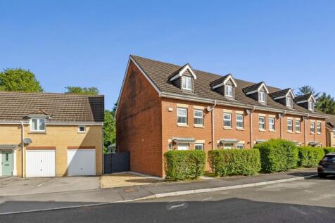 Three Bedrooms &amp; Garage