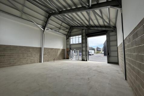 Light Industrial to rent Image 3
