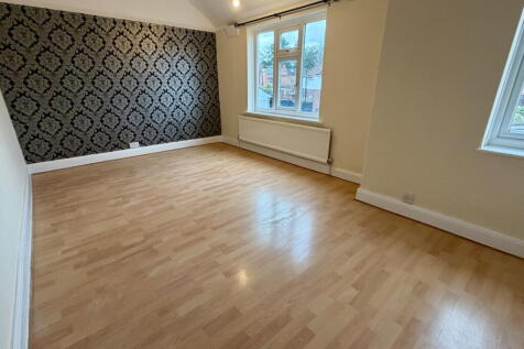 Dryden Avenue, Cheadle, SK8 2AW photo 5