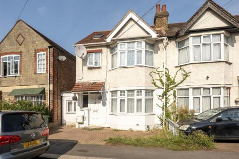 Westward Road, E4