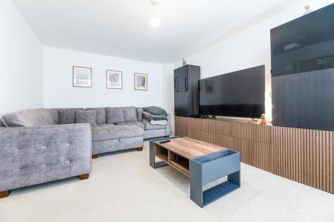 22 Dunnmoore Drive (7 of 35).jpg