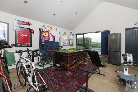 Annex/Former Garage/Gym