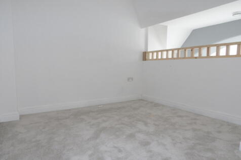 Heritage Court, Shirebrook photo 4