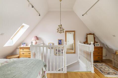 Bedroom 1 incl ensuite