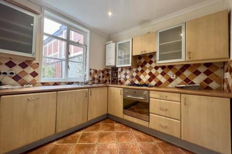 Dormer Place, Leamington Spa photo 4