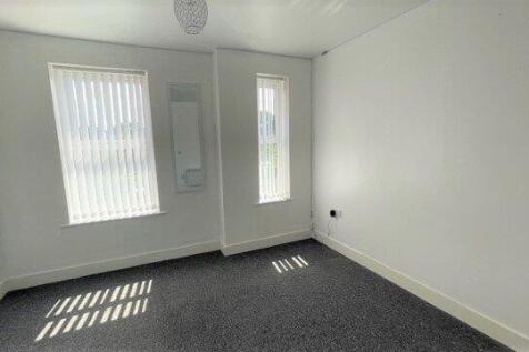 Naylor Road, Ellesmere Port, CH66 photo 4