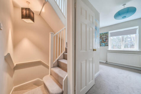 1393700-12-694298...