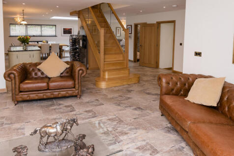 2025-08-07 WALKER &amp; LEWIS-CEFN-3