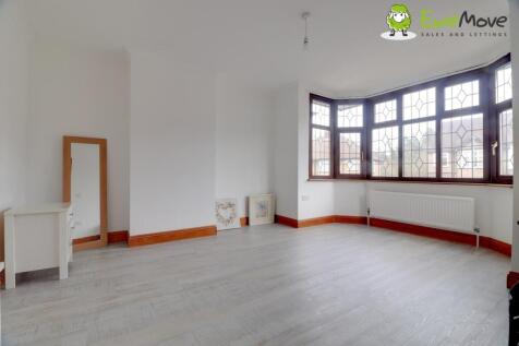 at Elmwood Crescent by Ben Brind @ EweMove Sales &amp;