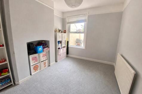 Desborough Road photo 3