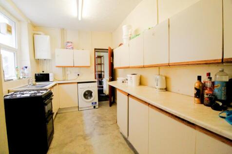 Stow Hill, Treforest, Pontypridd photo 3