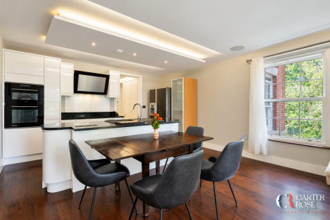 2-bed flat on Flat D, Upper Tulse Hill, Lambeth, London, £2,200/mo