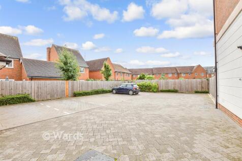 Driveway/Parking