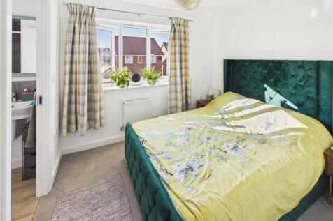 6 Weston Drive, Bury St Edmunds, IP32 6TX photo 4