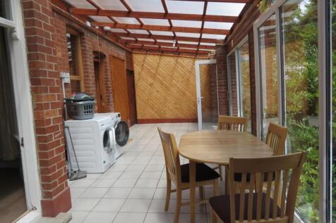 Windermere Road, BH3 photo 4