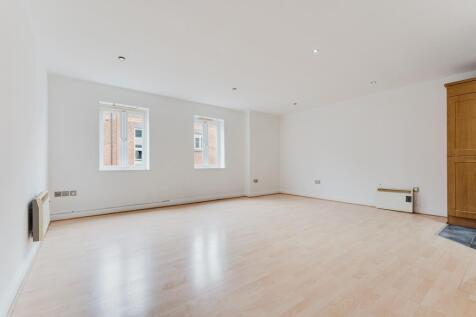 28 Lahnstein Court, Kettering (9 of 17).jpg