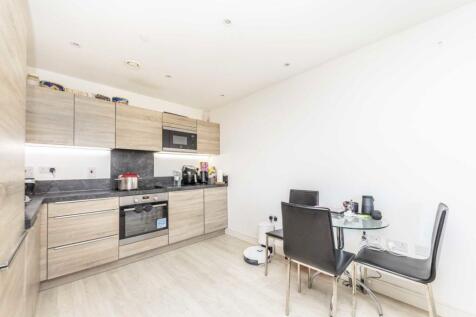 Naomi Street, Surrey Quays photo 3