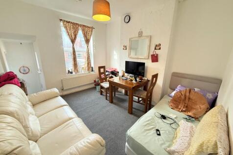 Burford Road, Nottingham, NG7 6BB photo 4