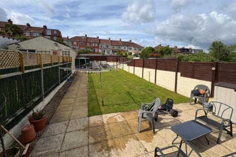 Rear garden and patio.jpg